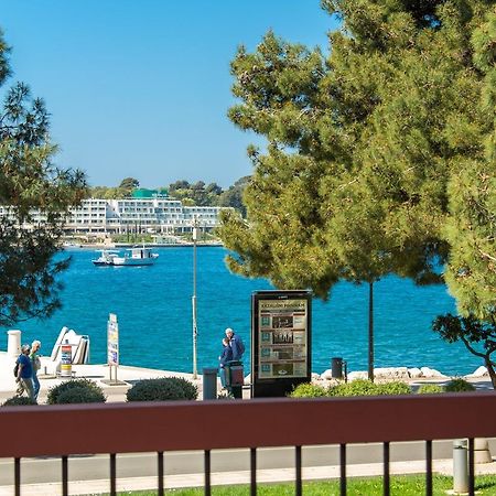 Apartment Riva Porec Bagian luar foto